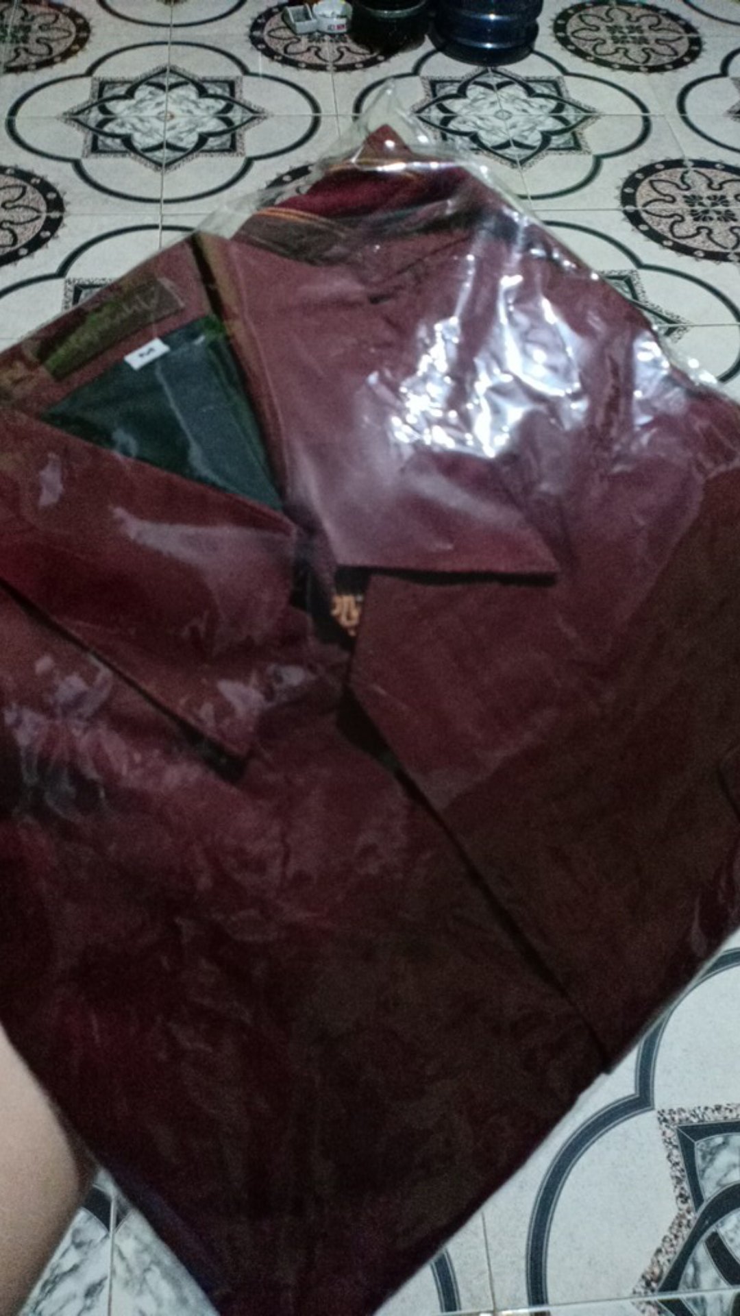 Bangsawan Kemeja Batik Pria Lapis Furing Katun Primisima Batik Warna Marun Maroon Batik Modern