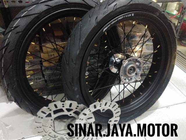 Paketan sepaket velg pelak super moto honda crf 150  250 300 17   udah termasuk ban cakram pnp