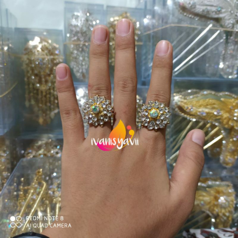 Cincin Pengantin ModeL Bulat (Gold/ Silver)