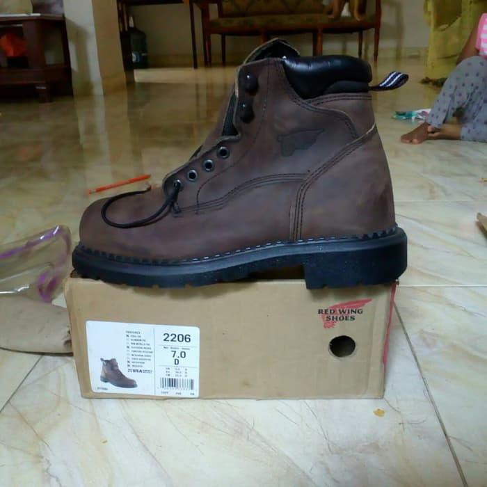 red wing boots 2206