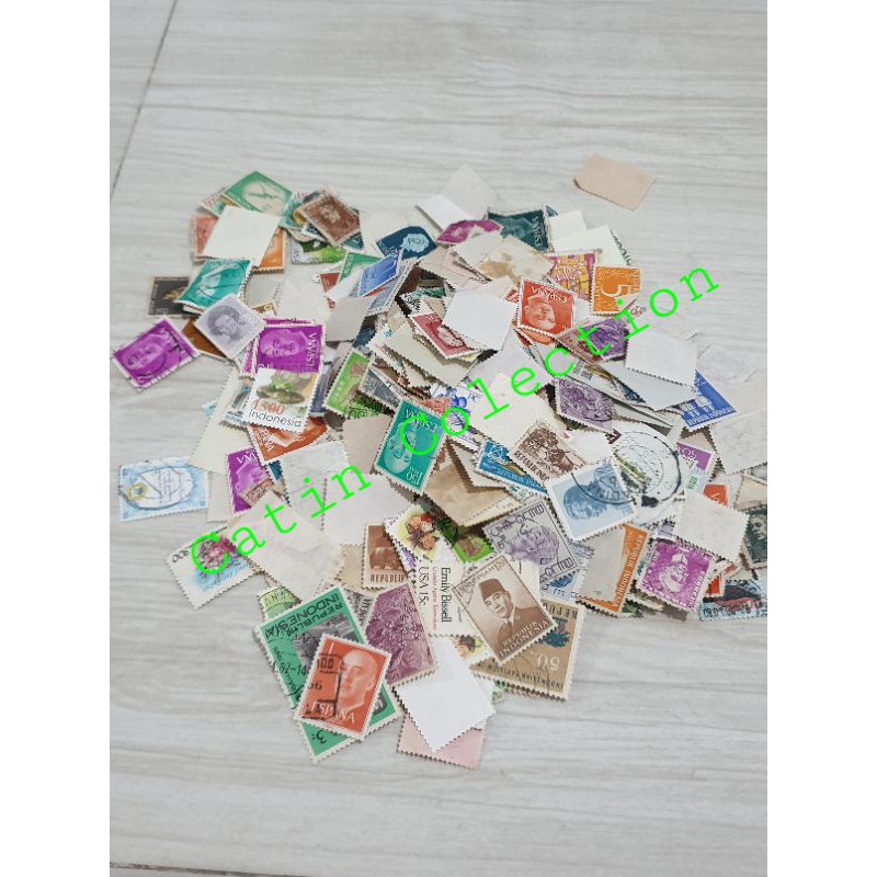 

Perangko Asli Indonesia Dan Luar Negeri Kondisi Used Sudah DiCap harga per 1 Lembar