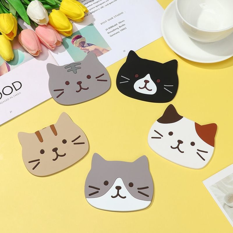 Tatakan Cangkir Teh / Kopi Bahan Silikon Non slip Tahan Panas Motif Kartun Kucing Untuk Aksesoris Dapur