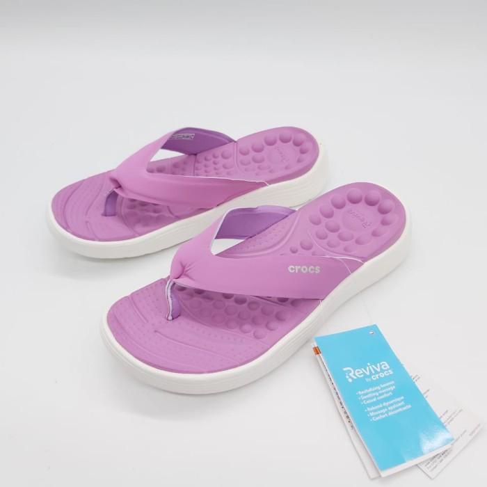 SANDAL JEPIT CROCS WANITA REVIVA FLIP ORIGINAL CROCS - UNGU PROMO