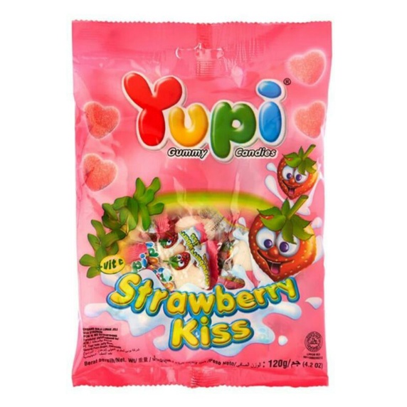 

Yupi gummy candies strawberry 110gr