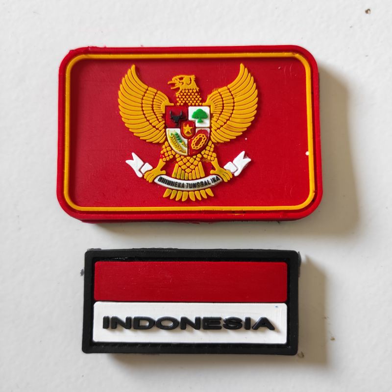 PATCH RUBBER SATU SET LOGO GARUDA KOTAK DASAR MERAH+BENDERA KECIL/TEMPELAN EMBLEM KARET VELCRO