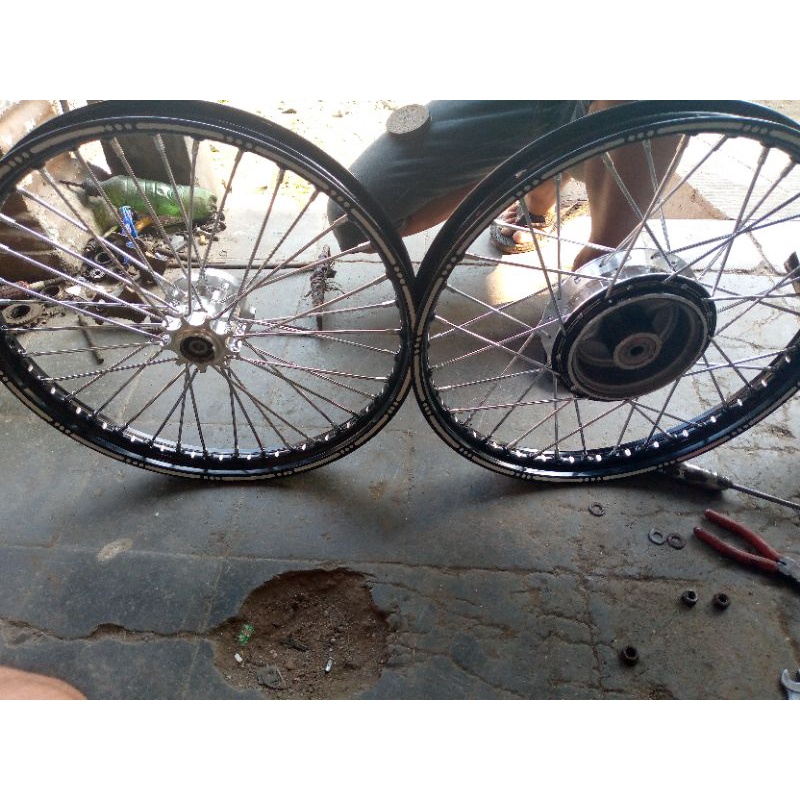 velg jinfei miling slot tromol depan trusty tromol belakang bubutan coak PNP tiger gl megapro