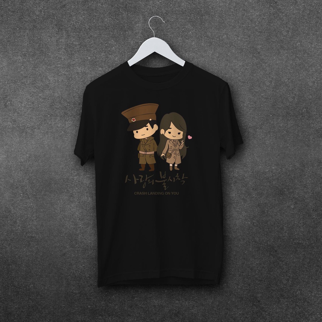 Kaos wanita / Crash landing on You