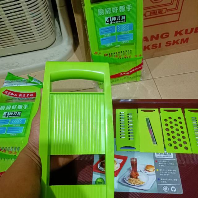 Parutan serbaguna multifungsi 4 in 1 jumbo size 29 x 14  cm sayur &amp; buah