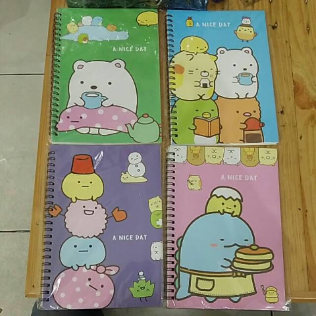 

Buku Catatan gambar GUDETAMA