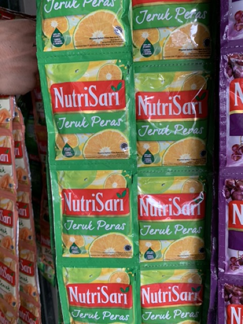 Nutrisari jeruk peras renceng isi 10 sachet