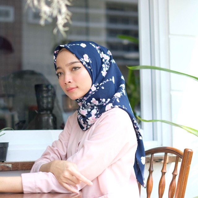 

Sakura Navy New
