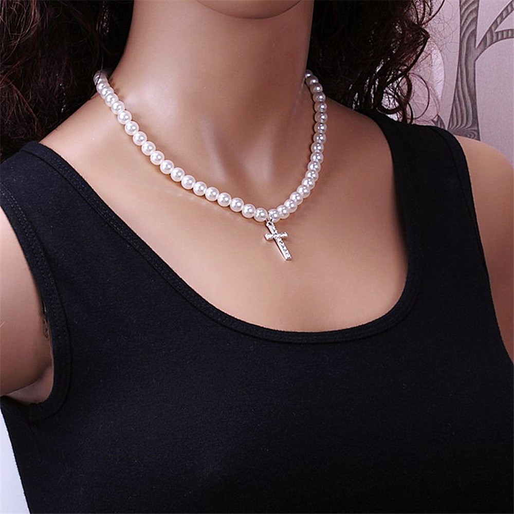 【COD Tangding】Imitation Pearls Chain Vintage Artificial Diamond Cross Pendant Necklace for Women Jewelry Gifts