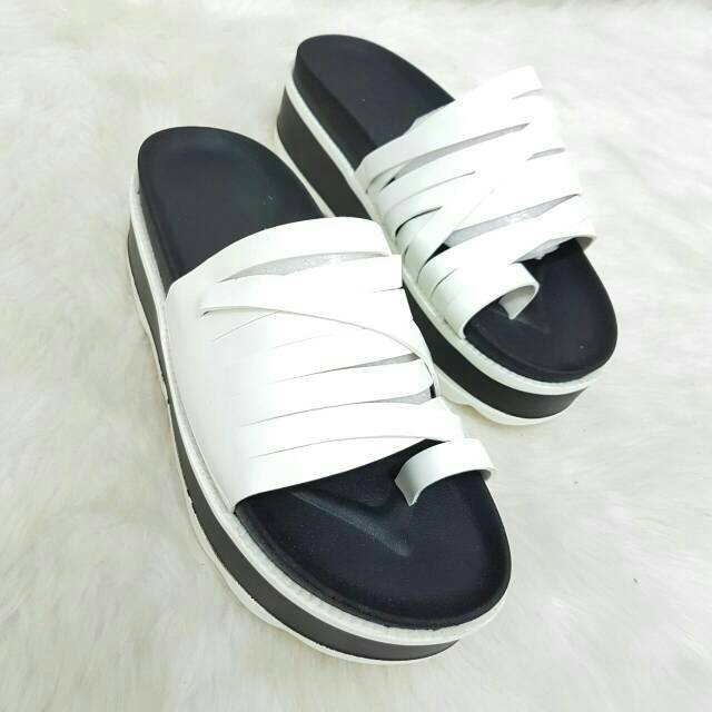 Laris Manis😘 Sandal Fashion #6003 #Sandal wanita (H)