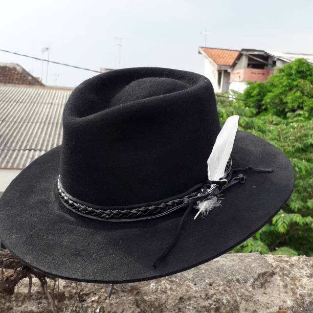 TOPI LAKEN FEDORA KLASIK ORIGINAL BAHAN LAKEN IMPORT