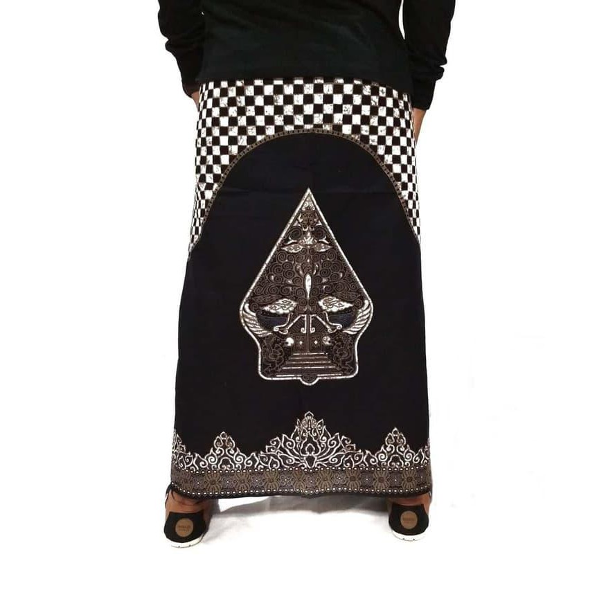 Sarung Batik Motif Gunungan Wayang - Hitam Putih - Abu-abu