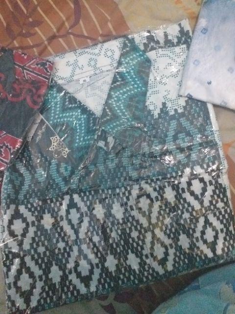 Trolistore Grosir Kemeja Batik Pria Cowok Motif Ketigo Merah Biru Hijau Seragam Batik Mrh Pekalongan
