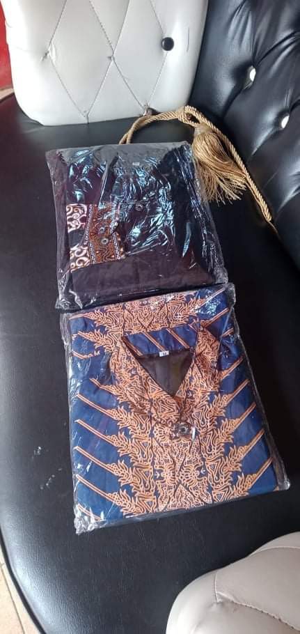 Batik Solo Modern Set Sarung Kemeja Modang Navy