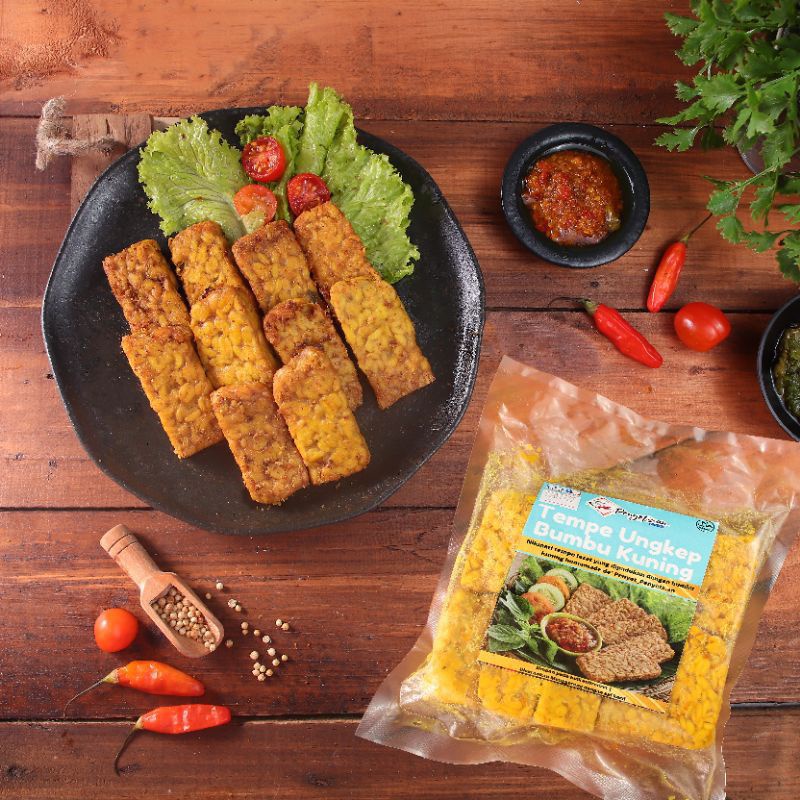 

Penyets.an Tempe Ungkep Bumbu Kuning