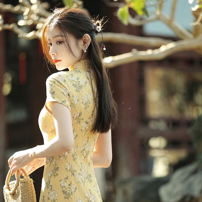 French cheongsam young 2022 New Vintage improved dress small woman high-end temperament high-end sen