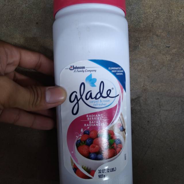 Glade carpet and room refresher radiant berries 907gr pembersih karpet