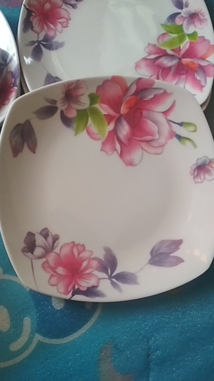 Piring Melamin Saji Segi Bunga Ungu Unica M5395