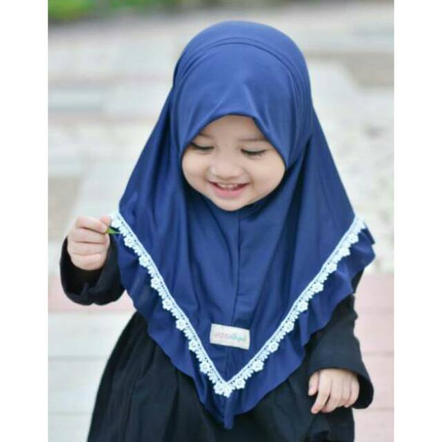 Yumnaa Hijab (Fanta. Biru Dongker)
