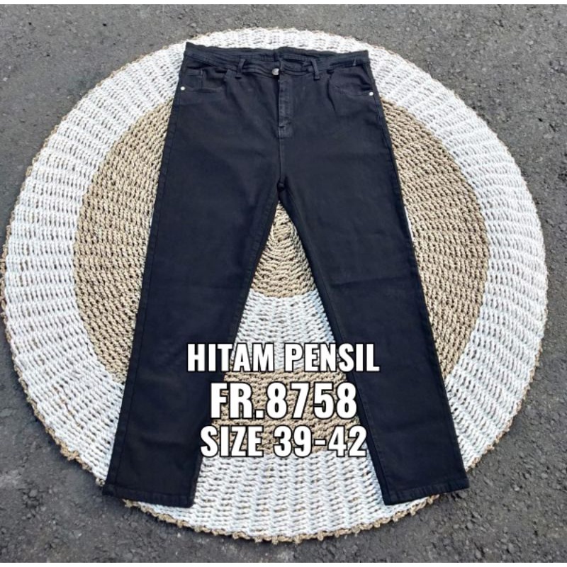 CELANA JEANS WANITA - CELANA JEANS SUPER JUMBO WANITA - CELANA JEANS WANITA JUMBO JEANS HITAM WANITA