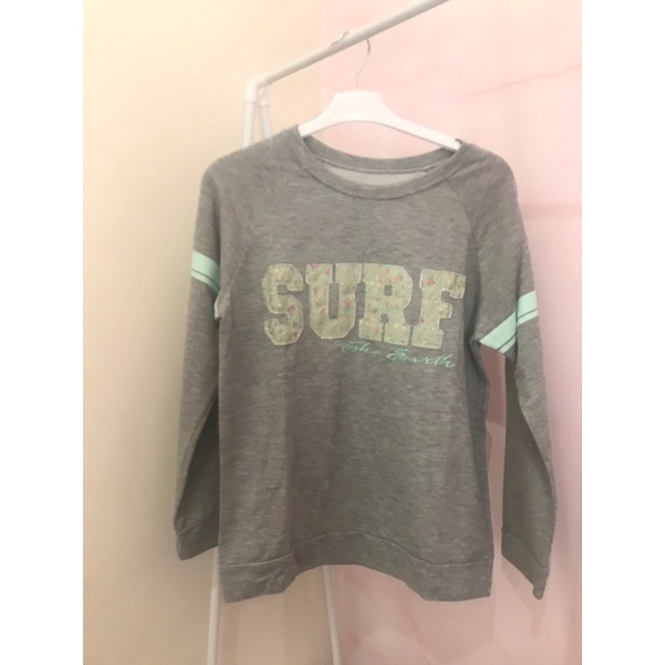 (PRELOVED) Sweater Wanita Abu-Abu