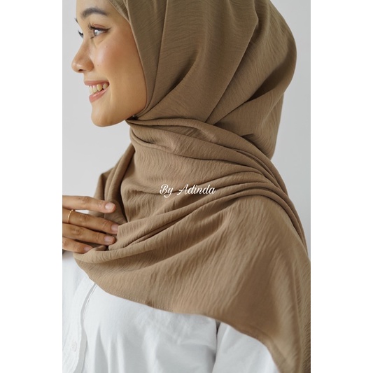 𝐁𝐘 𝐀𝐃𝐈𝐍𝐃𝐀 Pashmina Airflow anti kusut curved Pasmina Hijab high quality