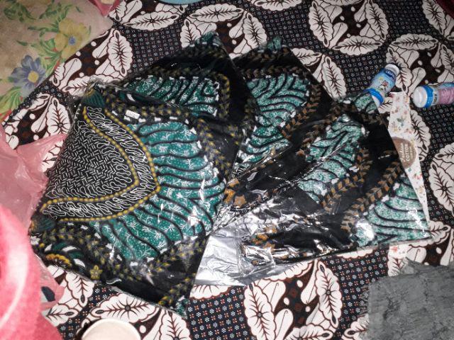 Batik Couple Keluarga Sania Ruffle Ori Ndoro Jowi Dnt Motif Madu