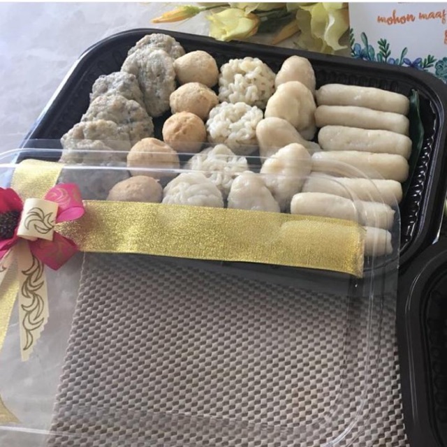 

Hampers Mika Besar