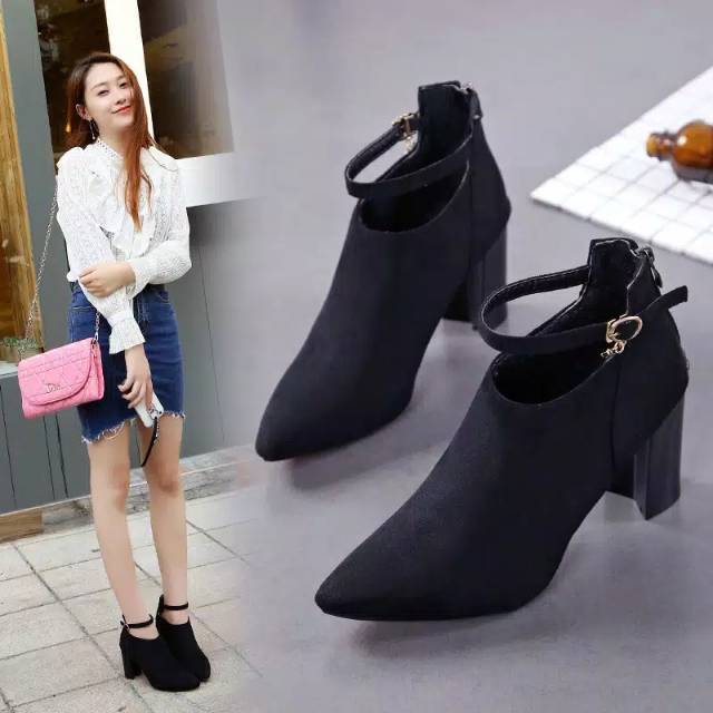 Dts sepatu heels semi boot katrine Gf375