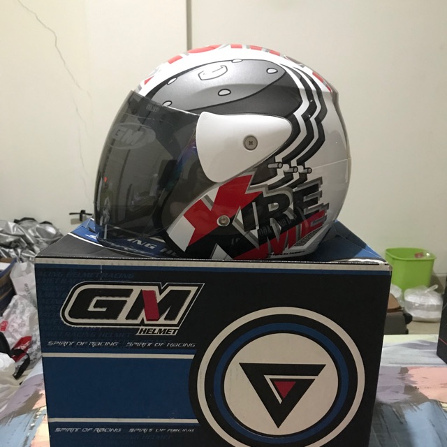 Helm GM Evolution Series White Red Tazmania Seri 22 Putih Merah Tasmania