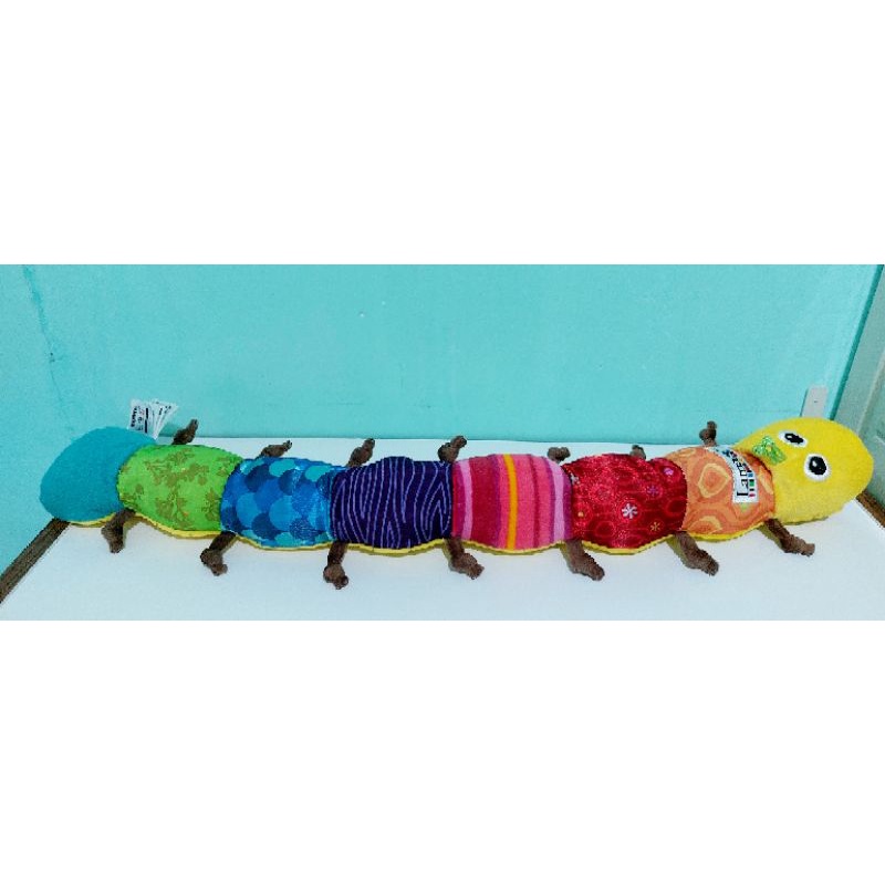boneka ulat ukur lamaze