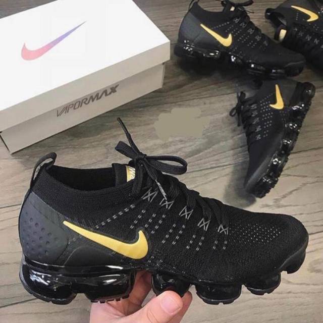 nike vapormax 2.0 black gold