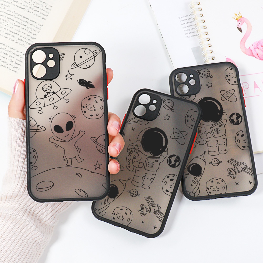 Soft Case Hp Gambar Alien Tahan Goncangan Untuk Iphone 13 / 12 / 11promax / XS / XR / X / XSMax / 6S / 6 / 7 / 8plus / SE 2020