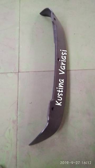 SPOILER INNOVA 2005 2015 MODEL LUXURY BAHAN PLASTIK ABS TANPA CAT