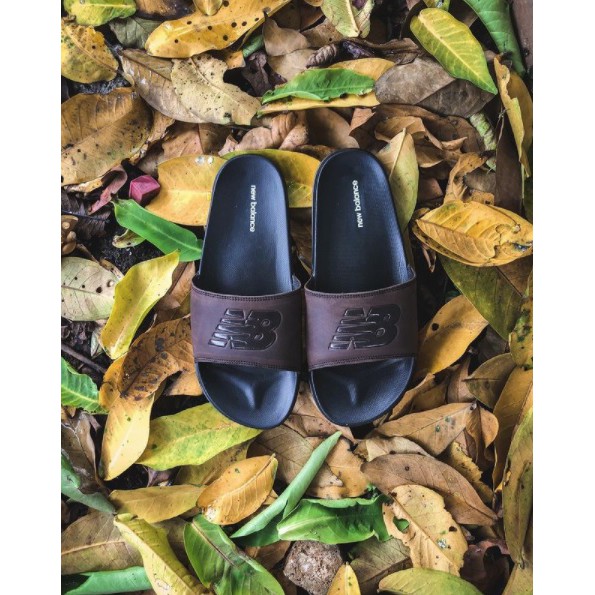 Sandal(new balance) black brown nubucks Sz 40 41 42 43 44 (Replace box) Jadi 150.000 aja tuh bor 