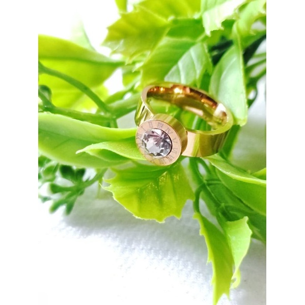 Cincin Fashion Titanium Warna Emas Wanita X13