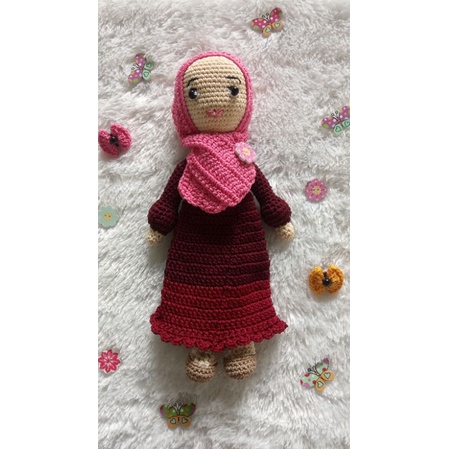 Boneka rajut hijab