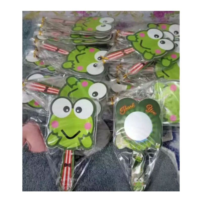 CERMIN KACA MINI KEROPPI