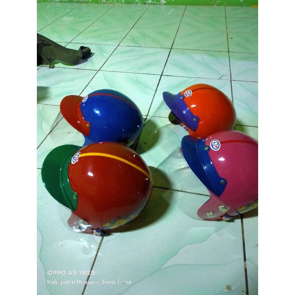 helm jadul jaman dulu helem halm bocil anak kecil bocah kecil
