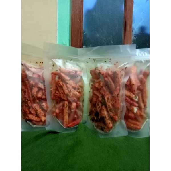 

Basreng daun jeruk pedas 100gr