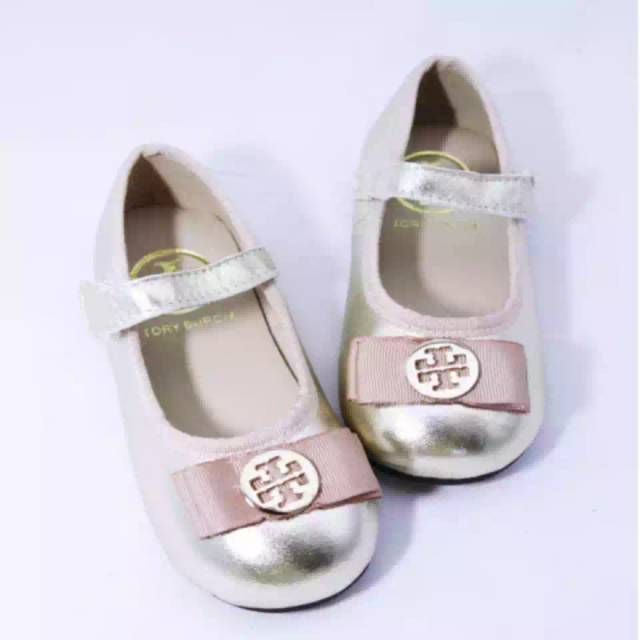 sepatu anak premium tory burch . Premium Tb real leather velcro size 24-30..Sepatu pesta anak cewek