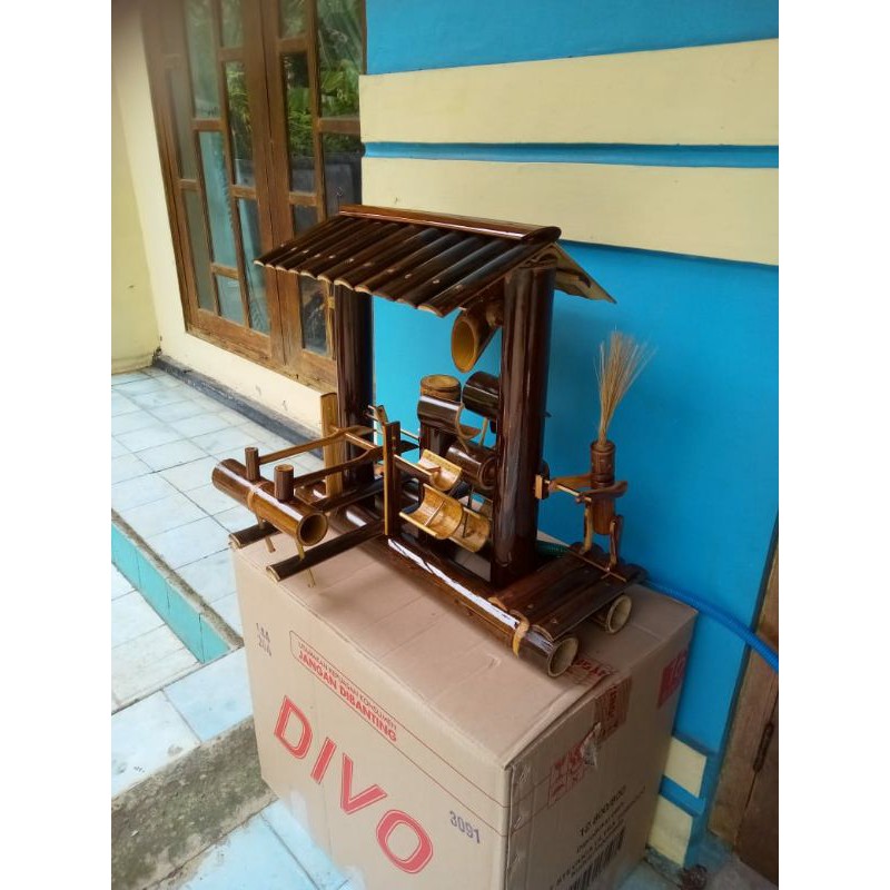 

kincir air bambu