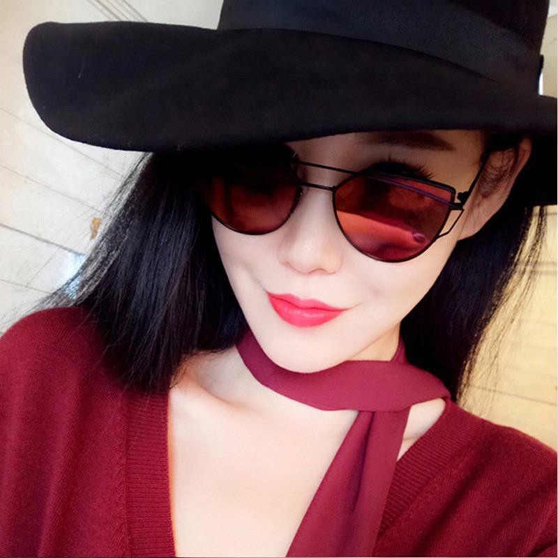 Kacamata Hitam Lensa KM26 Oversize Cat Eye Sunglasses Women