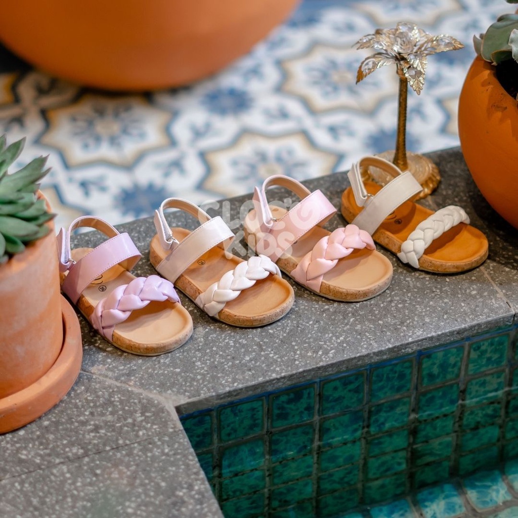 CLOEVKIDS - READY STOCK Nadira Size 22-35 Sepatu Sandal Kepang Anak Perempuan Slip On Flat Lucu