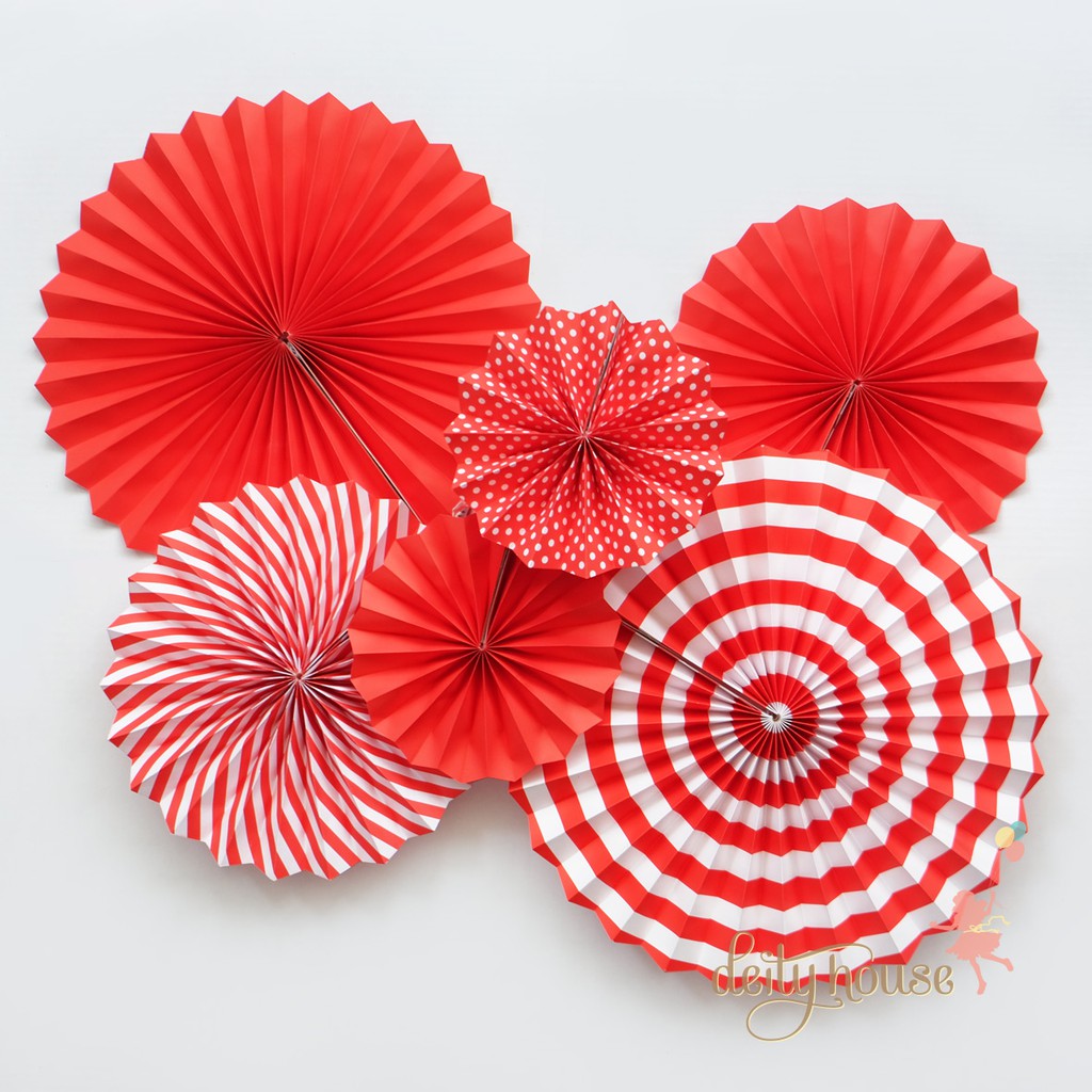 

A SET OF PAPER FAN PINWHEEL - RED