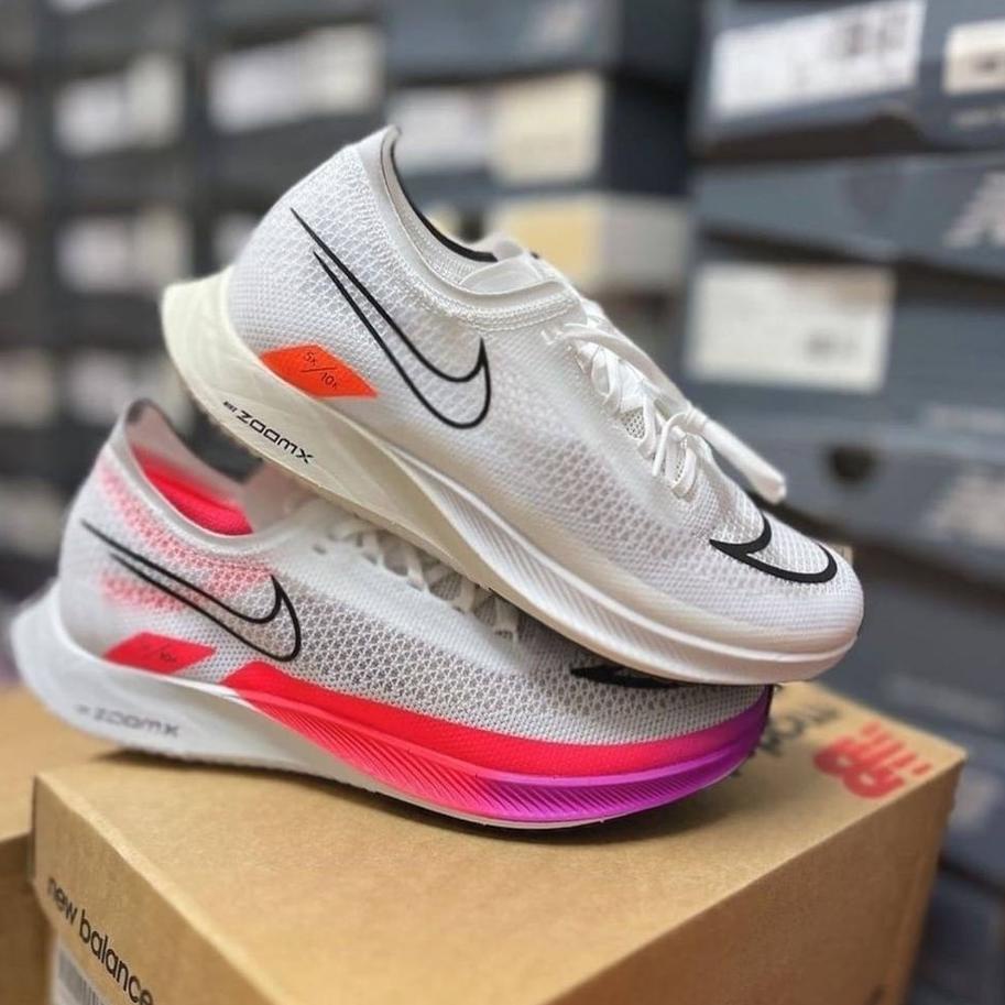 Langsung Beliii.. Nike zoomX Streakfly For men  size 40-44 Premium quality