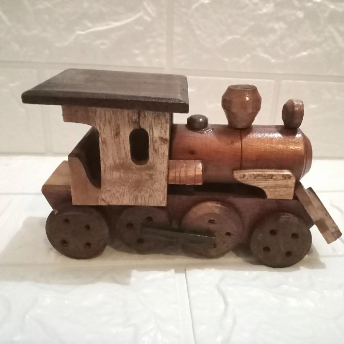 Pajangan kayu kereta lokomotif